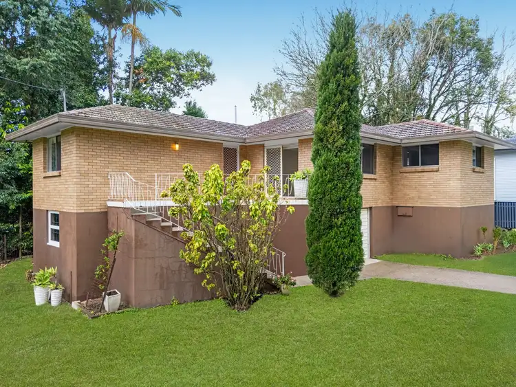 94 Sutling Street, Chapel Hill QLD 4069