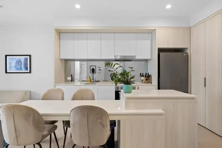 308/12 Cunningham Street, Newstead QLD 4006