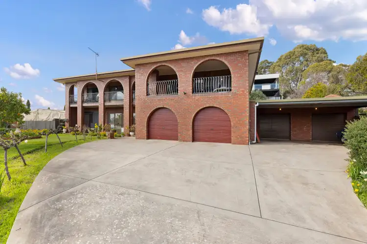 1 Yalpara Avenue, Rostrevor SA 5073