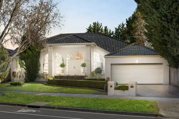 10 Normanby Drive, Greenvale VIC 3059