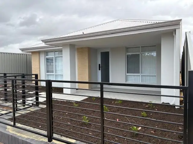 2 Bibra Way, South Yunderup WA 6208
