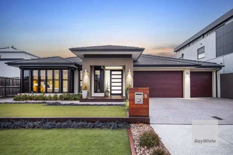 9 Waverton Court, Taylors Hill VIC 3037