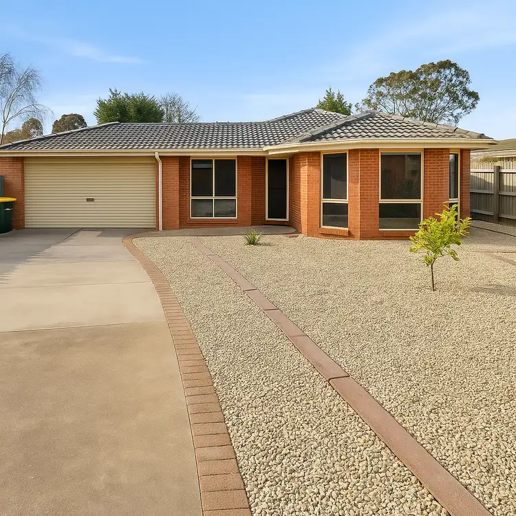 6 Norval Place