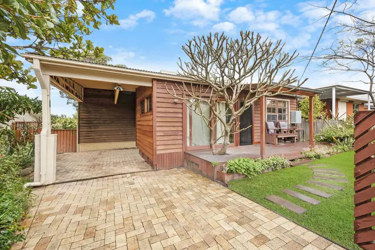 30 Brooke Avenue, Killarney Vale NSW 2261