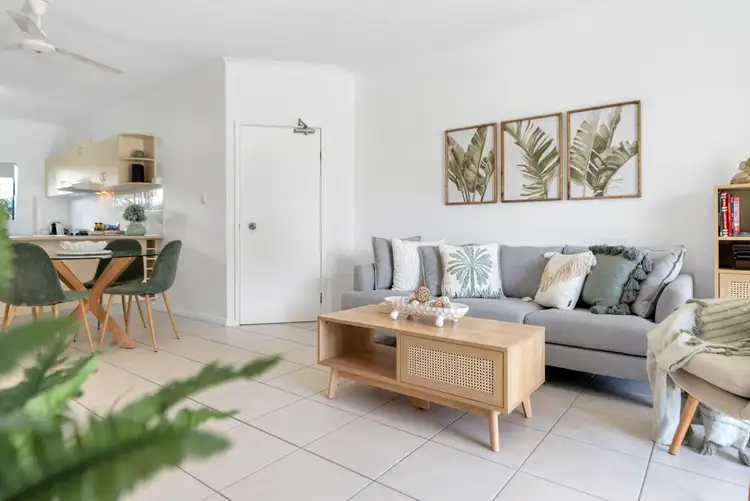Fifth view of Homely unit listing, 9/10-12 Oyster Court, Trinity Beach QLD 4879