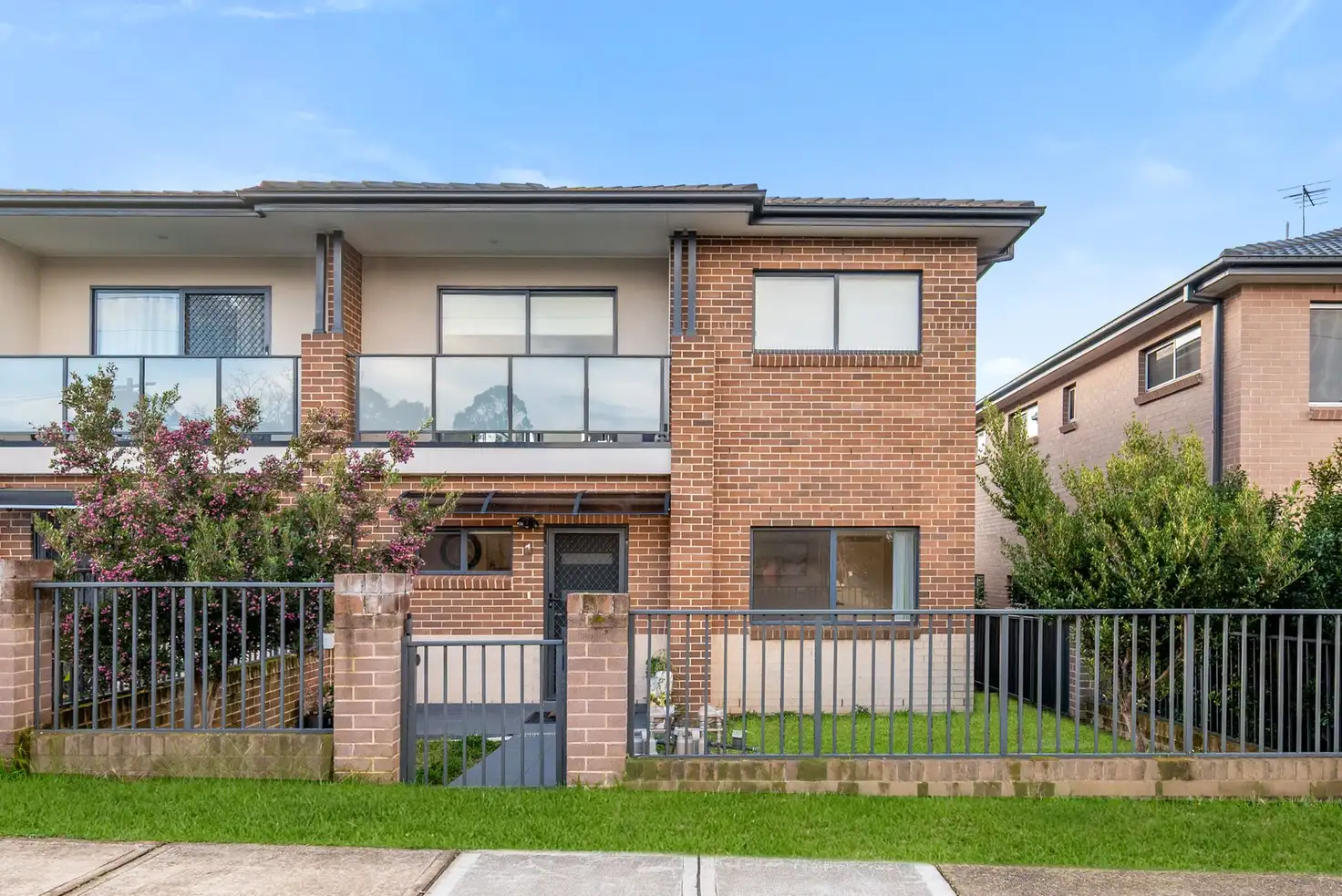 Main view of Homely villa listing, 1/26-28 Third Avenue, Macquarie Fields NSW 2564