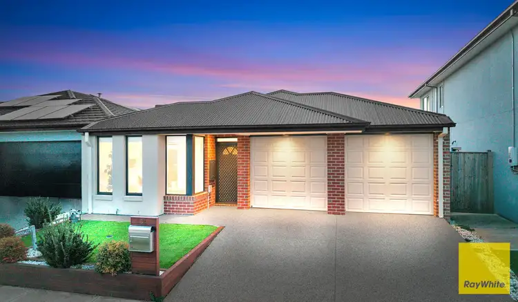 52 Lionsgate Crescent