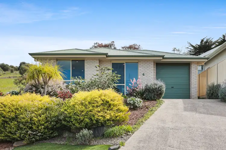 4 Jasmin Drive, Victor Harbor SA 5211