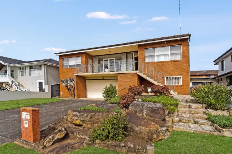 4 Greatrex Avenue, Regents Park NSW 2143