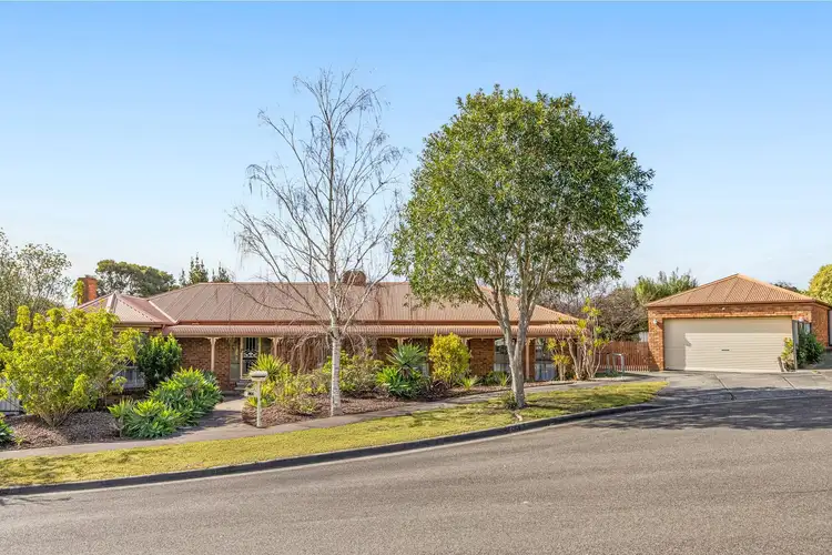 10 Kurrajong Road, Narre Warren VIC 3805