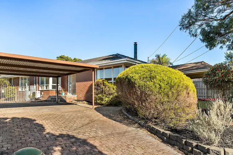 4 Raymond Avenue, Langwarrin VIC 3910