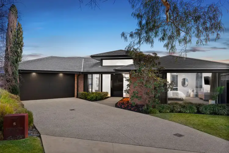 5 Bluewater Drive, Sandhurst VIC 3977