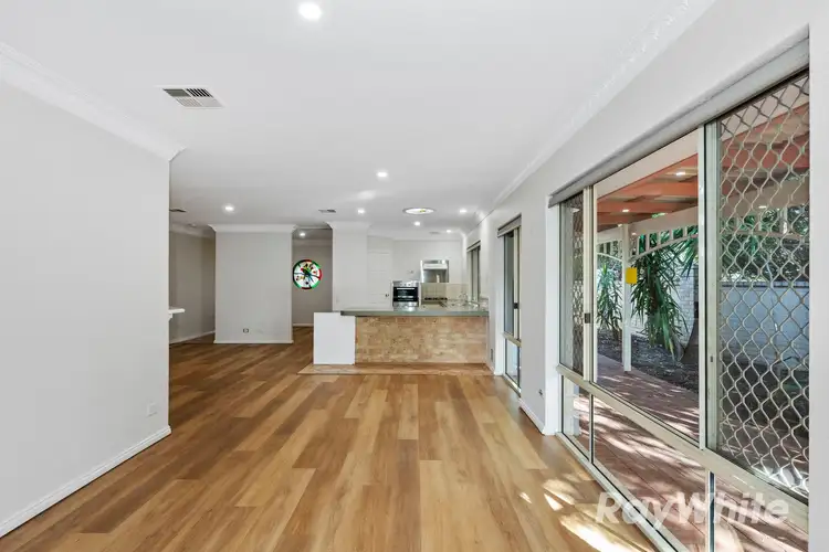 5 Canterbury Terrace, Meadow Springs WA 6210
