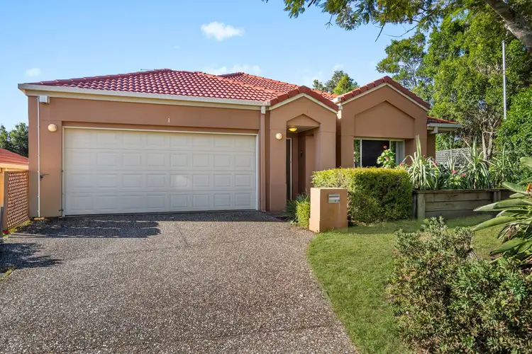 1 Tipuana Close, Carindale QLD 4152
