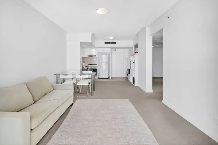 1148/56 Scarborough Street, Southport QLD 4215