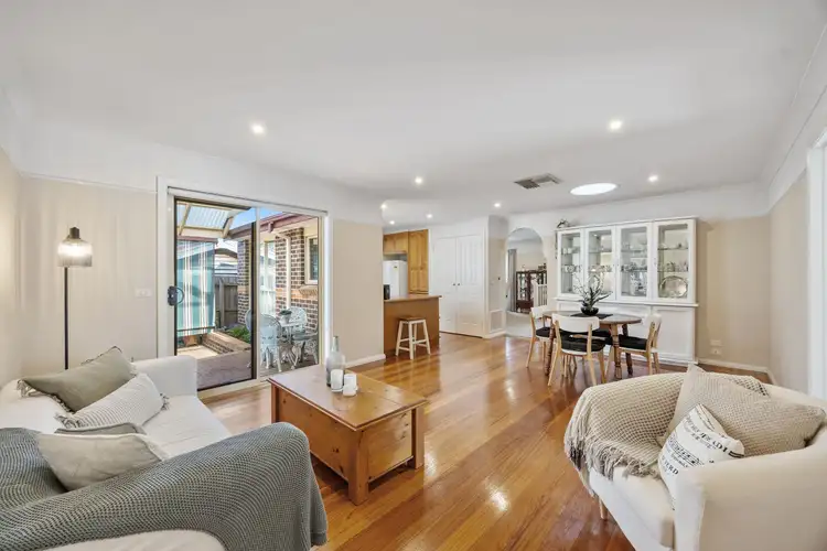 Fifth view of Homely house listing, 17 Bertrand Close, Berwick VIC 3806