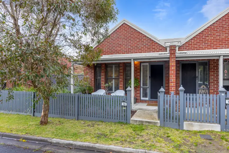 18 Specimen Vale South, Ballarat East VIC 3350