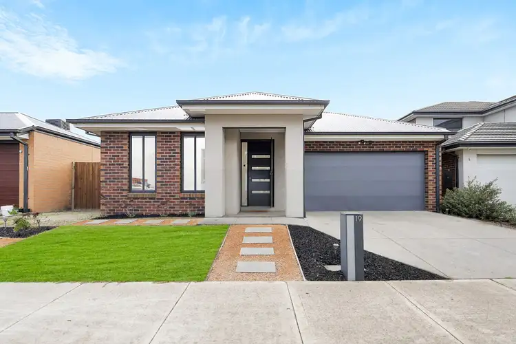 19 Splendid Road, Donnybrook VIC 3064