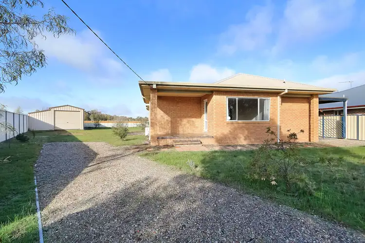 27 Townview Avevue, Walla Walla NSW 2659
