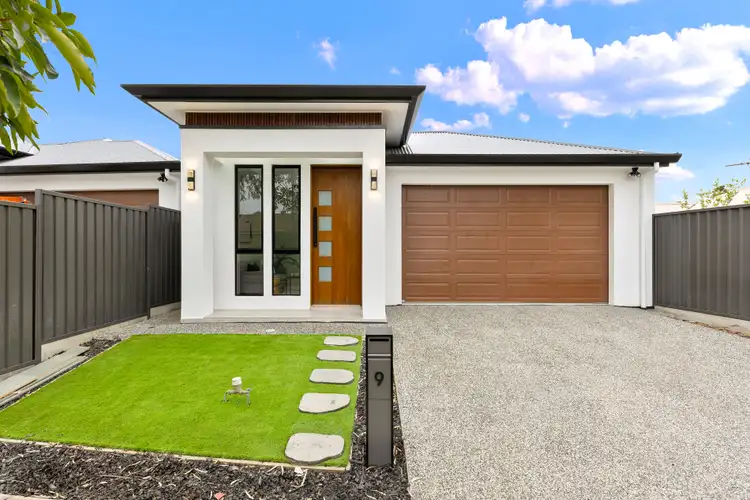 9 South Avenue, Northfield SA 5085