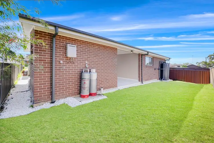 18a Wembley Avenue, Cambridge Park NSW 2747