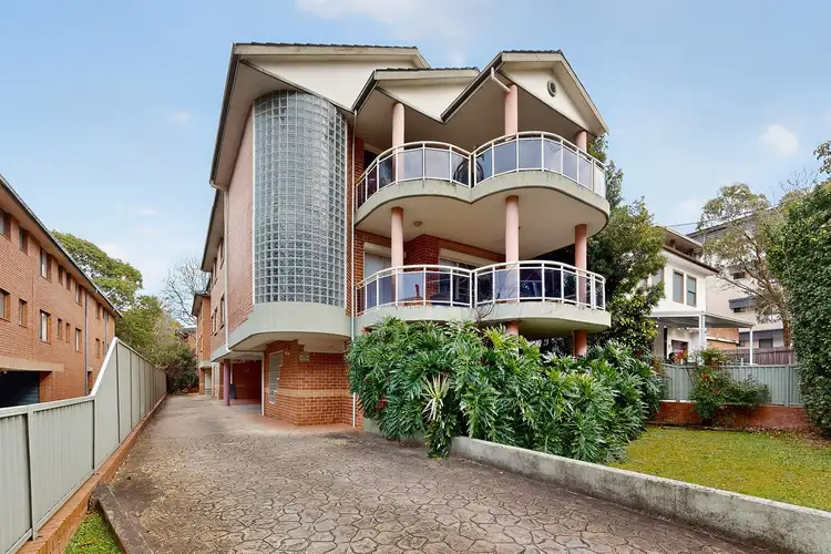 4/10 Caroline Street, Westmead NSW 2145
