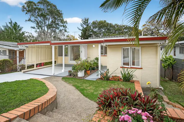 Second view of Homely house listing, 17 Oatland Crescent, Holland Park West QLD 4121