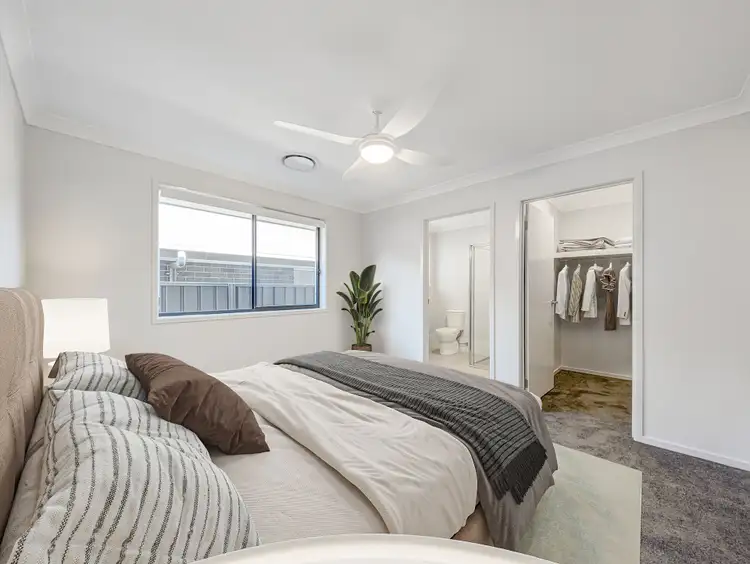 Fifth view of Homely house listing, 17 Caspian Circuit, Woongarrah NSW 2259