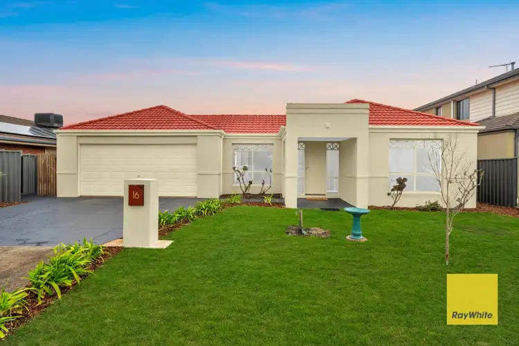 16 Tucker Place, Caroline Springs VIC 3023