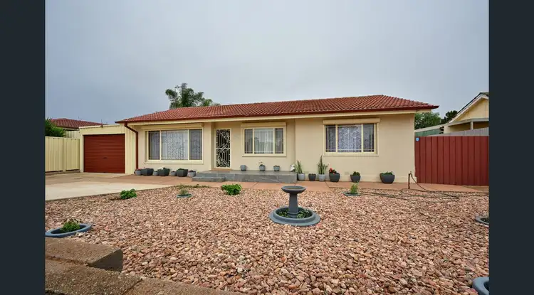 66 Mcritchie Crescent
