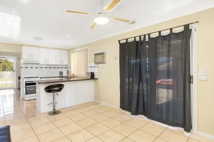 Fourth view of Homely house listing, 32 Karinya Close, Werribee VIC 3030