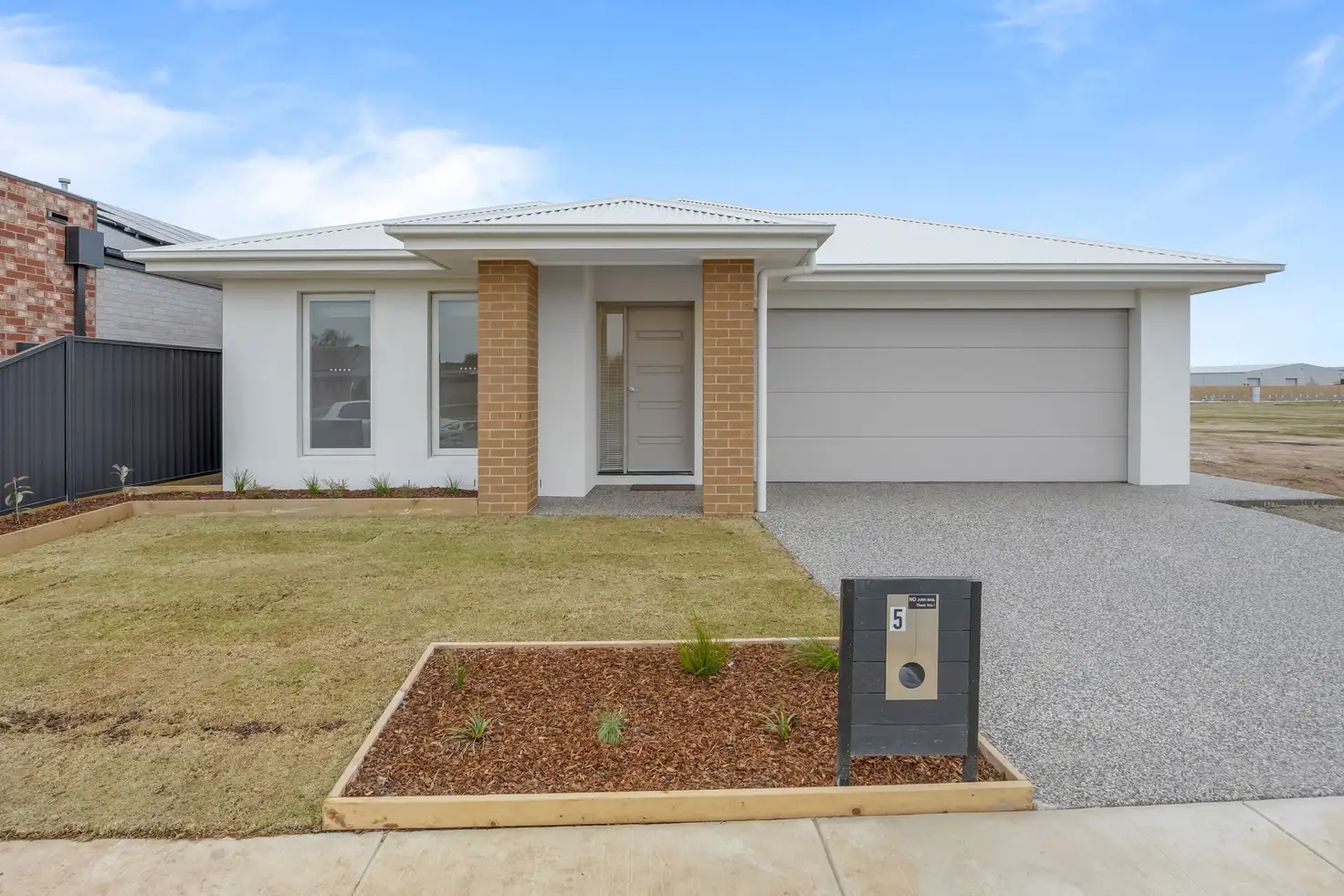 Main view of Homely house listing, 5 Divot Circuit, Invermay Park VIC 3350