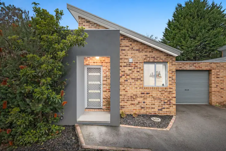 2/68 Birmingham Road, Mount Evelyn VIC 3796