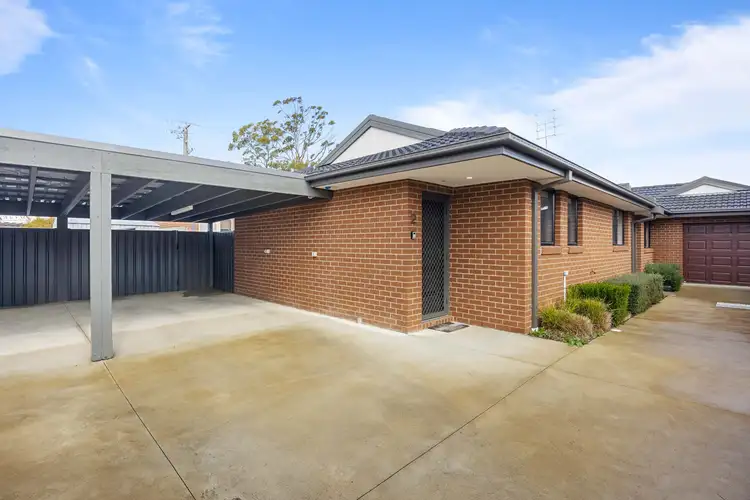 2/38 Beverin Street, Sebastopol VIC 3356