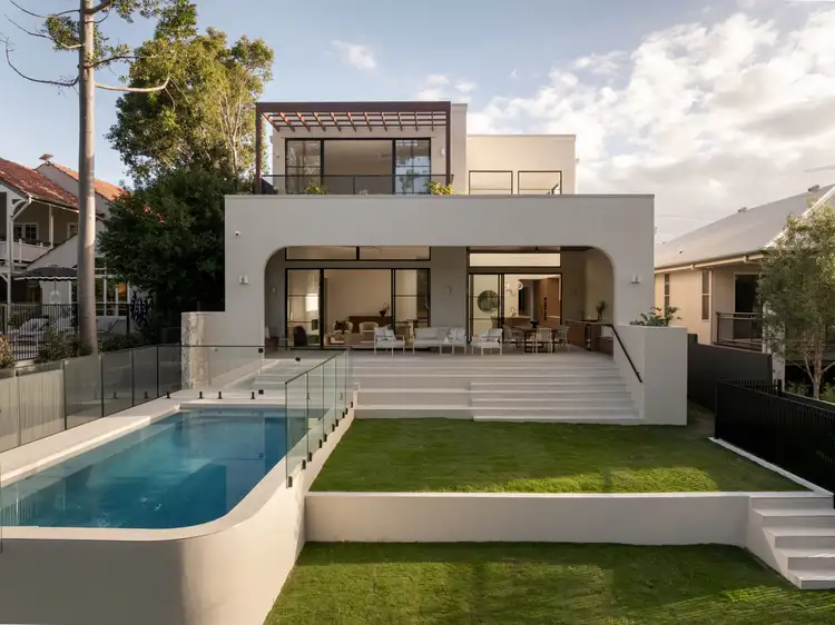 22 Solar Street, Coorparoo QLD 4151