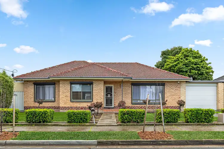11 Dawkins Avenue, Seaton SA 5023