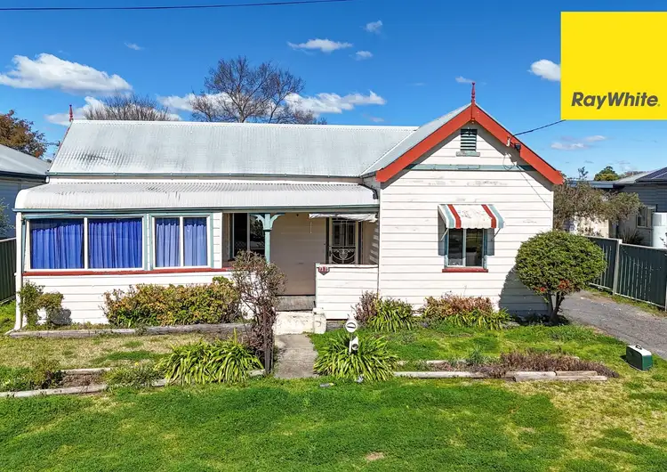 73 Granville Street, Inverell NSW 2360