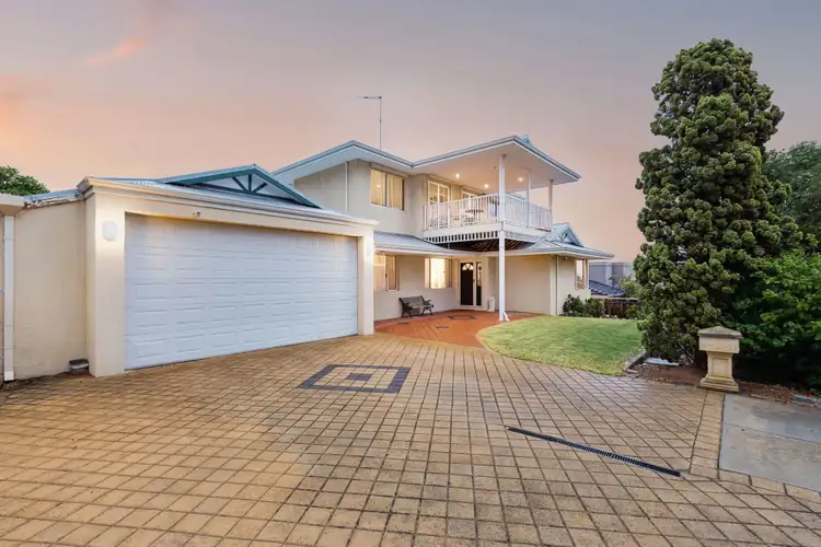 24 Robin Avenue