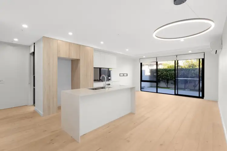 Third view of Homely apartment listing, 2/7 Ormond Road, Ormond VIC 3204