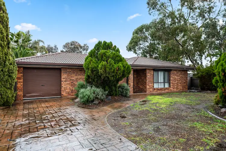 2 Roxby Street, Parafield Gardens SA 5107