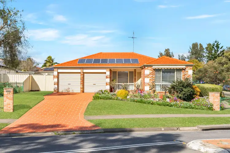 38 Greenway Drive, West Hoxton NSW 2171