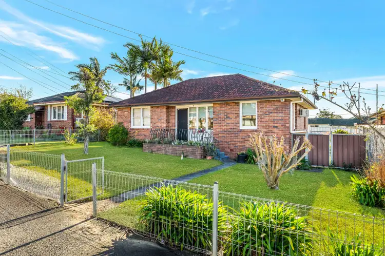 Second view of Homely house listing, 32 Jindabyne Street, Heckenberg NSW 2168