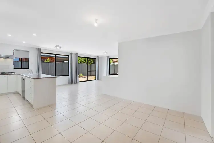 Fourth view of Homely house listing, 4 Curlewis Drive, Baldivis WA 6171