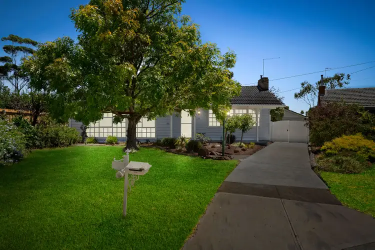 4 Thompson Court