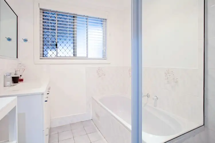 Fifth view of Homely villa listing, 2/3 Platypus Way, Blackbutt NSW 2529