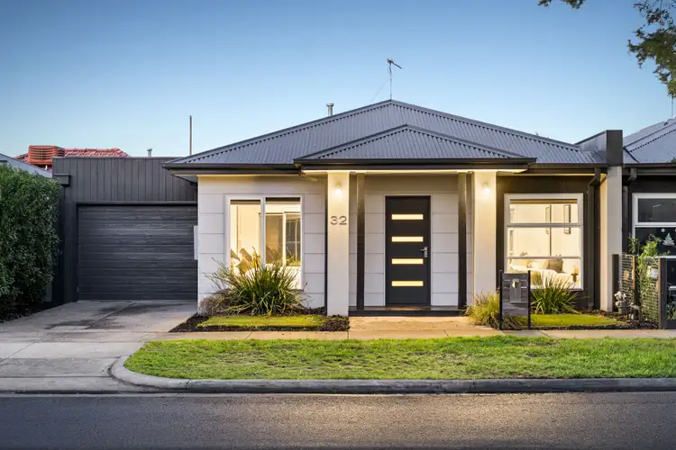 32 Heather Avenue, Brooklyn VIC 3012