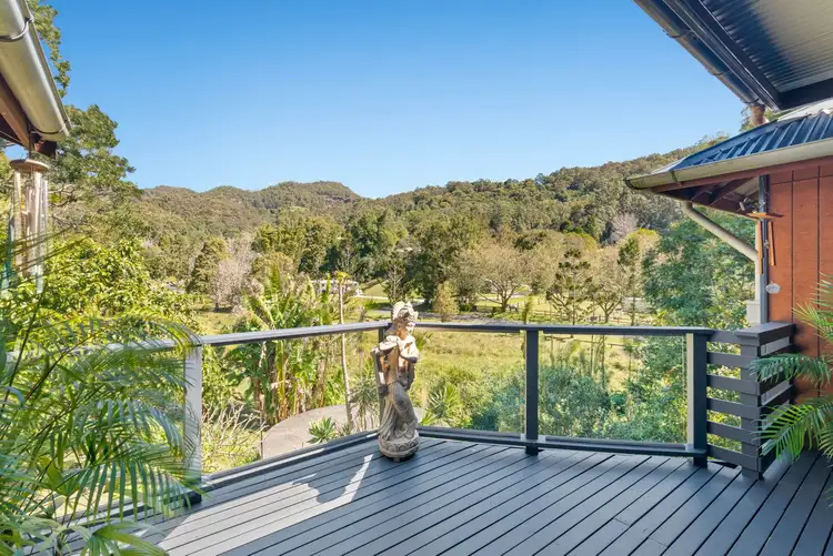 10 Des Quinlan Crescent, Tallebudgera Valley QLD 4228
