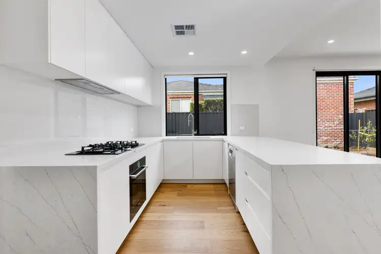 Second view of Homely townhouse listing, 3/3 Una Street, Mount Waverley VIC 3149