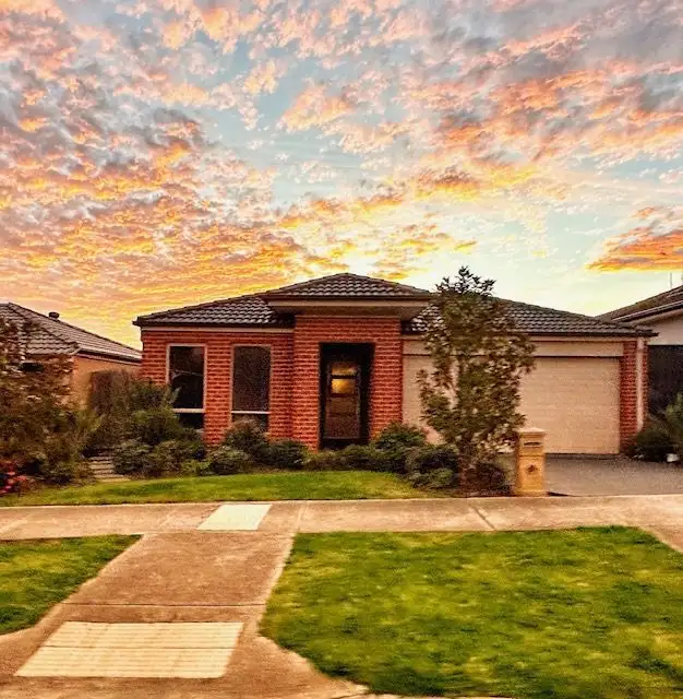 16 Windermere Parade, Doreen VIC 3754