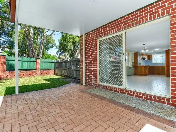 4/33 Oak Street, Balmoral QLD 4171